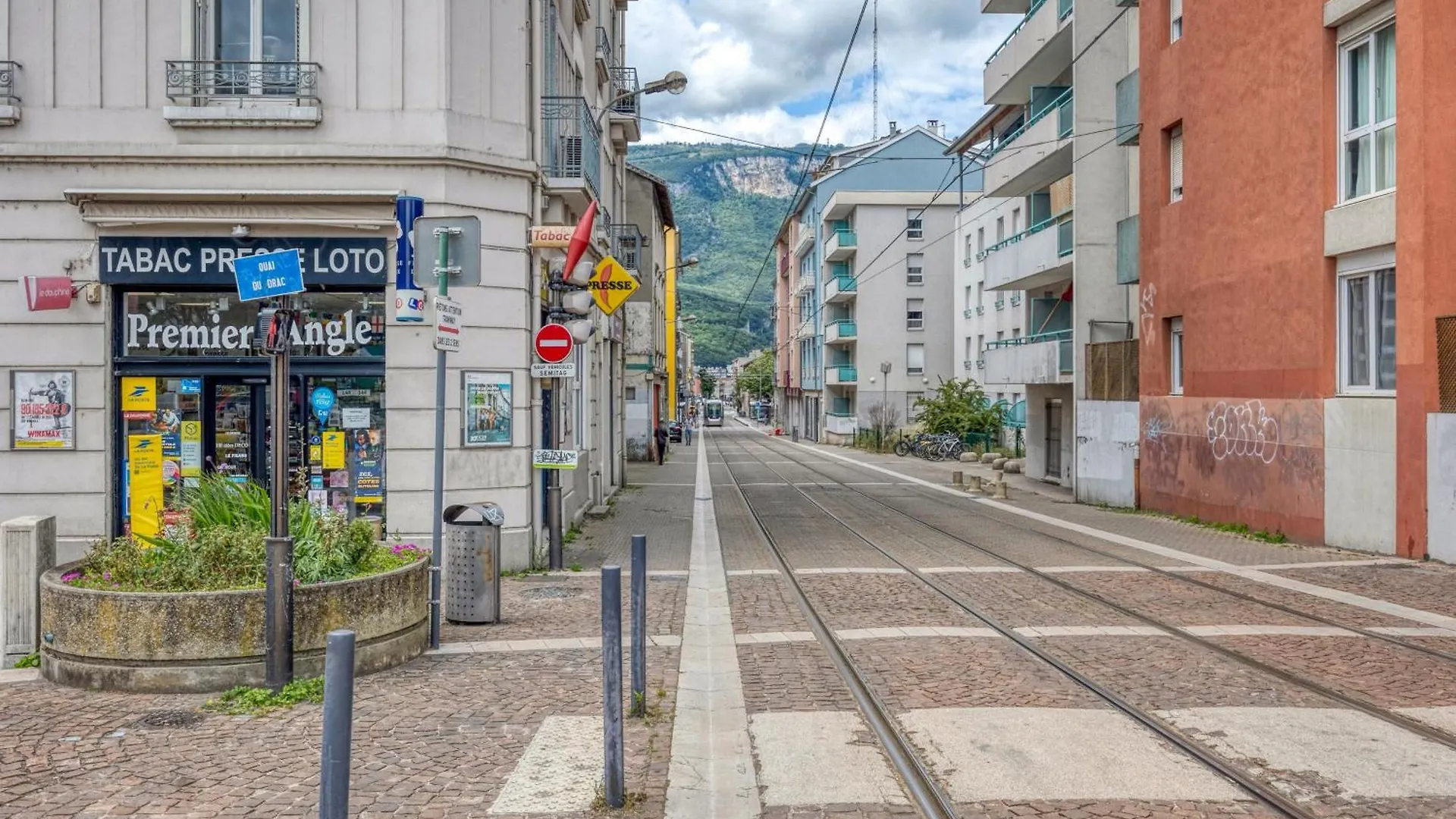 La Residentiel - Cea - Stmicro - Gare Apartment Fontaine  France